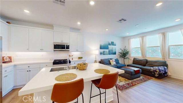 Detail Gallery Image 13 of 30 For 2221 Bluegrass Way, Rancho Mission Viejo,  CA 92694 - 2 Beds | 2 Baths