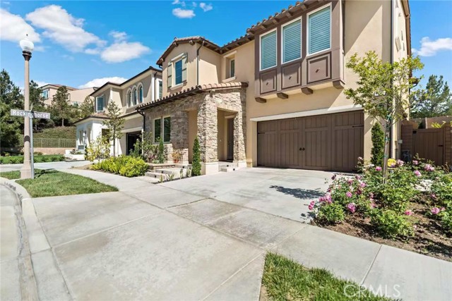 52 Pedigree, Irvine CA: https://media.crmls.org/medias/71baf023-ff39-44cb-a9f1-33044d7ab10e.jpg