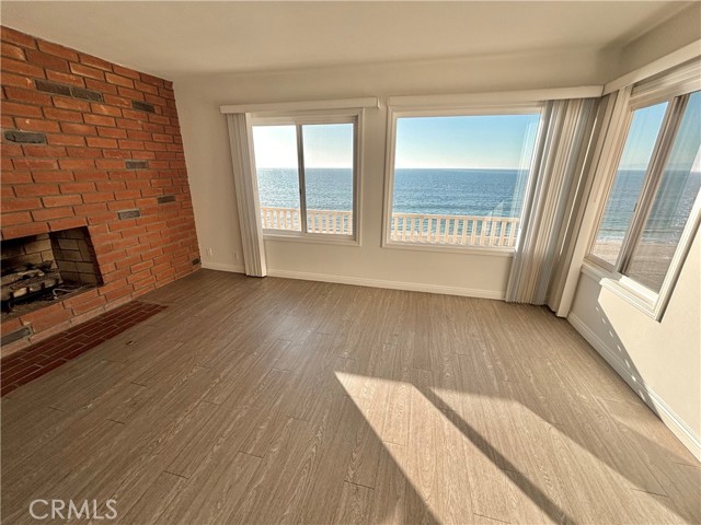 Detail Gallery Image 7 of 14 For 735 Esplanade a,  Redondo Beach,  CA 90277 - 2 Beds | 2 Baths