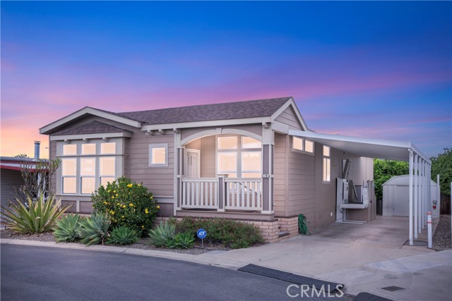 1194 Cambridge, Corona CA: https://media.crmls.org/medias/71bb43cf-c7e4-40a4-9641-92205c706534.jpg