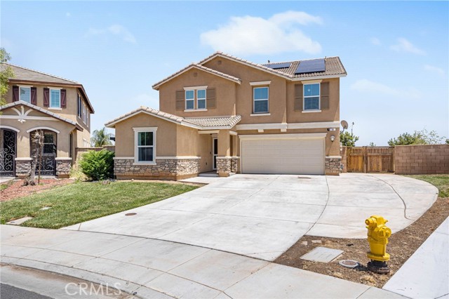 Detail Gallery Image 2 of 45 For 89 Muir Woods Rd, Perris,  CA 92570 - 5 Beds | 2/1 Baths