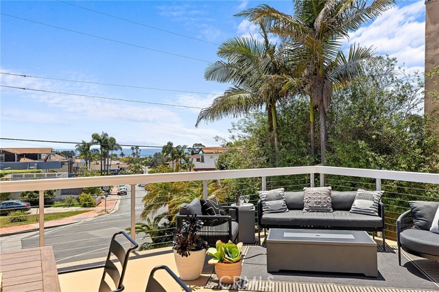 Detail Gallery Image 9 of 68 For 1311 S Ola Vista, San Clemente,  CA 92672 - 3 Beds | 2/1 Baths