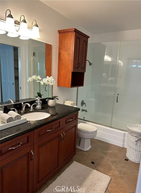 Detail Gallery Image 4 of 54 For 7101 Farralone Ave #135,  Canoga Park,  CA 91303 - 2 Beds | 1 Baths