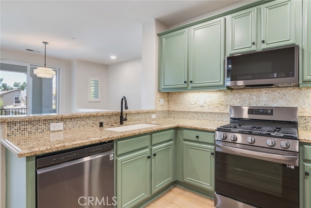 13563 Mashona Avenue, Chino CA: https://media.crmls.org/medias/71bd6d19-0b84-4692-9759-0999a669fb75.jpg