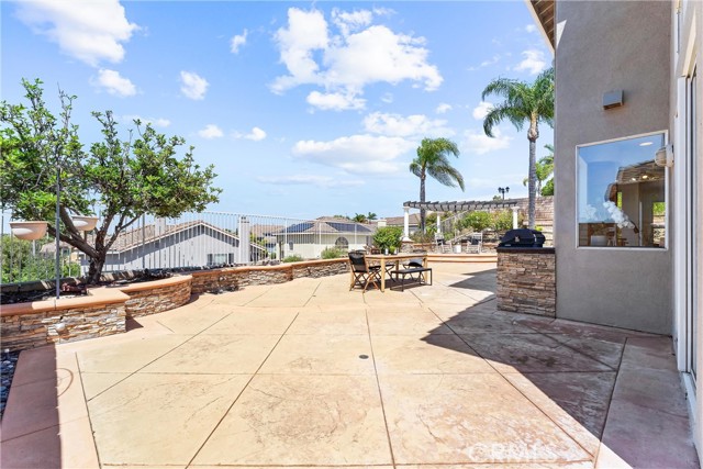 1443 Canyon Crest Drive, Corona CA: https://media.crmls.org/medias/71bd981e-9088-45dc-ab11-612fc674ffc1.jpg