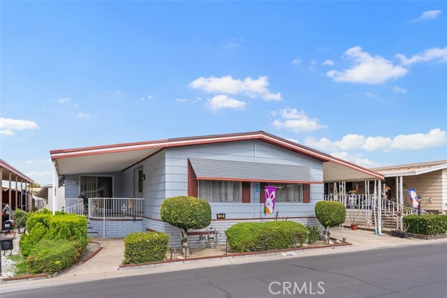 Detail Gallery Image 3 of 24 For 1400 S Sunkist St #206,  Anaheim,  CA 92806 - 2 Beds | 2 Baths