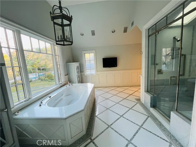 Detail Gallery Image 17 of 31 For 4110 Woodleigh Ln, La Canada Flintridge,  CA 91011 - 6 Beds | 8 Baths