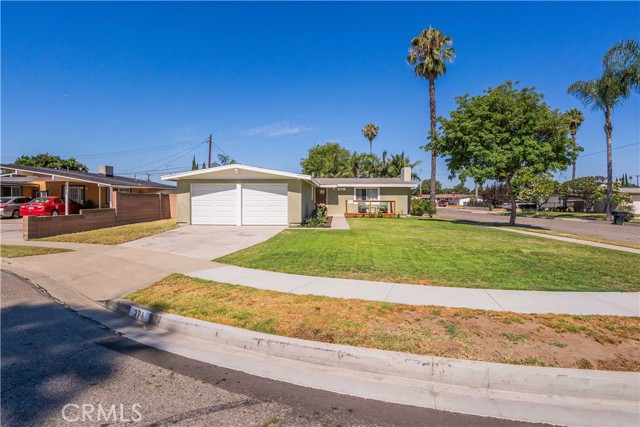 Detail Gallery Image 36 of 36 For 221 S Mall Way, Anaheim,  CA 92804 - 3 Beds | 2 Baths