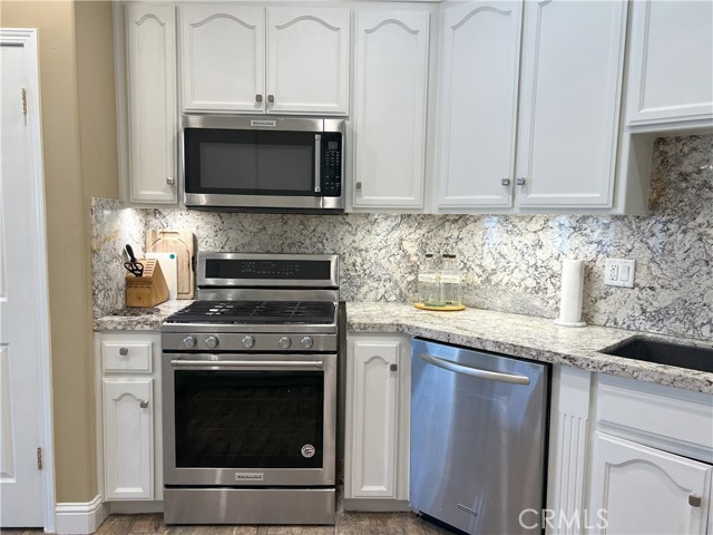 Detail Gallery Image 14 of 56 For 8701 Maggiore Ln, Bakersfield,  CA 93312 - 3 Beds | 2 Baths