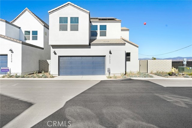 27333 Creekwood Lane, Valencia CA: https://media.crmls.org/medias/71c0d845-5df7-40d0-8cdb-9d4e8064c94f.jpg