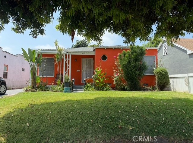 Detail Gallery Image 1 of 14 For 5951 S Van Ness Ave, Los Angeles,  CA 90047 - 2 Beds | 1 Baths
