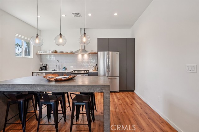 1401 Termino Avenue, Long Beach CA: https://media.crmls.org/medias/71c12999-af7a-4e2e-bdf4-bfe7456a7399.jpg