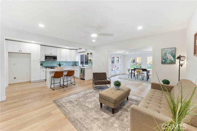 Detail Gallery Image 7 of 35 For 208 S Gaffney Ave, San Dimas,  CA 91773 - 3 Beds | 2 Baths