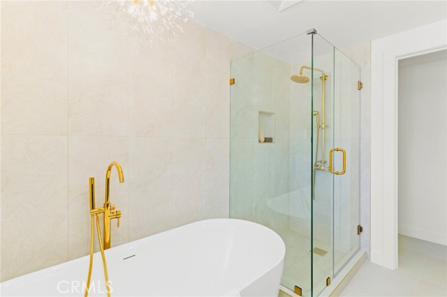Detail Gallery Image 38 of 69 For 17698 Locust St, Fountain Valley,  CA 92708 - 7 Beds | 6 Baths