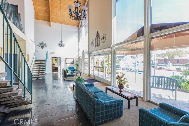 Detail Gallery Image 19 of 28 For 22931 Nadine Cir a,  Torrance,  CA 90505 - 2 Beds | 1/1 Baths