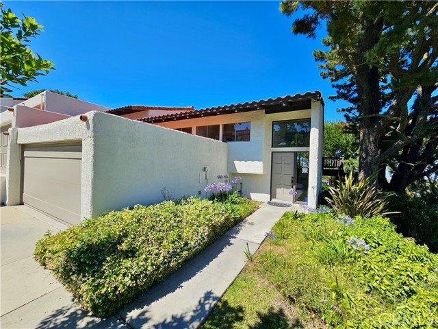 11 Oaktree Lane, Rolling Hills Estates, California 90274, 4 Bedrooms Bedrooms, ,3 BathroomsBathrooms,Residential,Sold,Oaktree,SB23136436