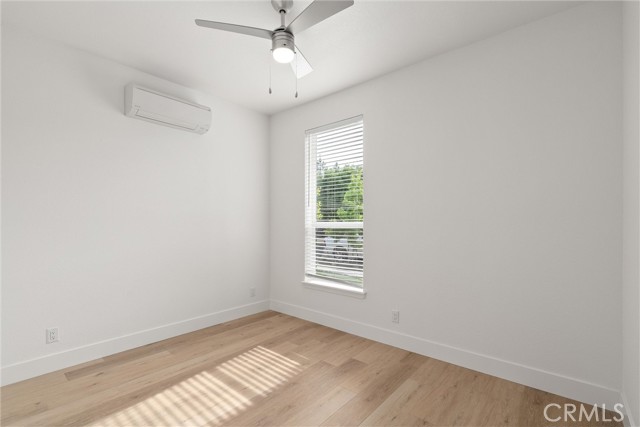 Detail Gallery Image 11 of 29 For 1673 Notre Dame Bld, Chico,  CA 95973 - 3 Beds | 2 Baths