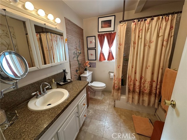 Detail Gallery Image 9 of 24 For 22901 Leonora Dr, Woodland Hills,  CA 91367 - 3 Beds | 1/1 Baths