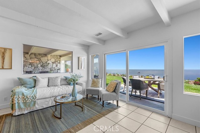 29127 Covecrest Drive, Rancho Palos Verdes CA: https://media.crmls.org/medias/71c491f8-204a-4811-90c3-5768b9fffd0b.jpg