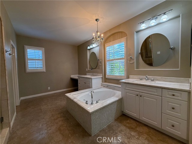Detail Gallery Image 13 of 22 For 28 Teak, Irvine,  CA 92620 - 4 Beds | 2/1 Baths