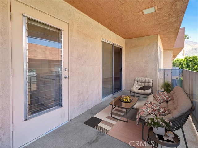Detail Gallery Image 15 of 42 For 400 N Sunrise Way #224,  Palm Springs,  CA 92262 - 2 Beds | 2 Baths