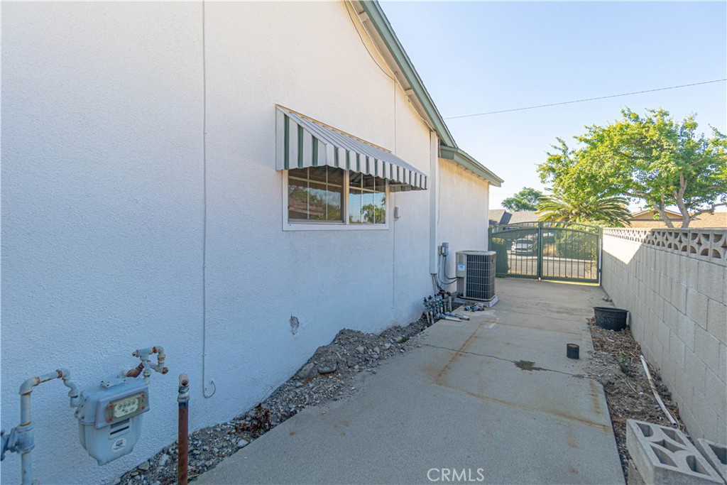 MLS #OC25162485 img 22