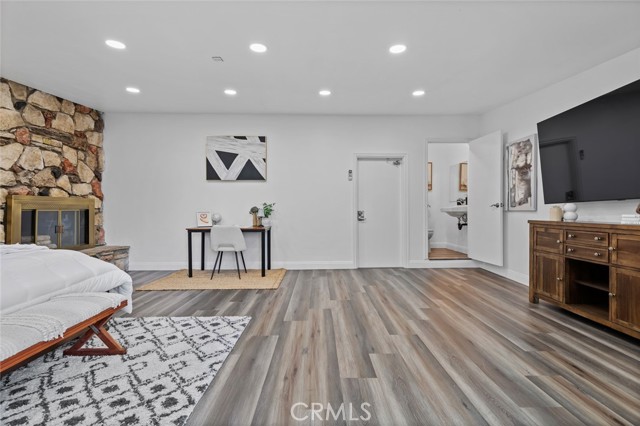 10072 Roselee Drive, Garden Grove CA: https://media.crmls.org/medias/71c5f68b-6a4e-474c-a3cb-79857d458e8d.jpg
