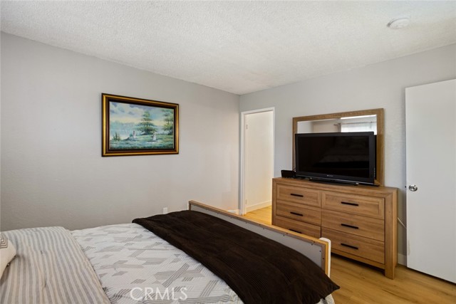 7724 Myles Court, Fontana CA: https://media.crmls.org/medias/71c7dd08-e471-49f8-900e-813653db2744.jpg