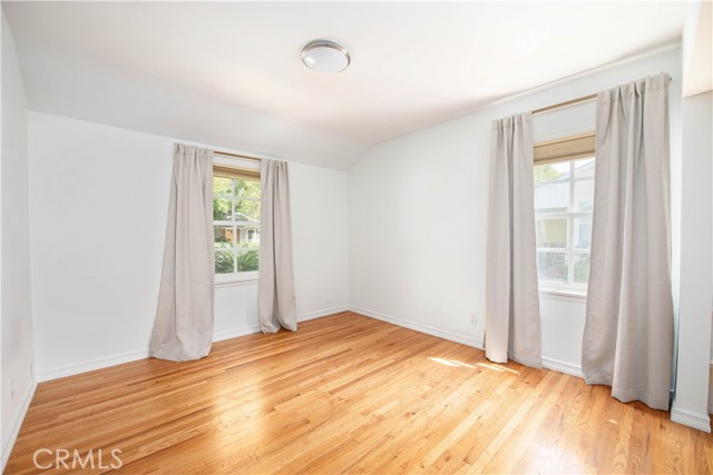 Detail Gallery Image 21 of 44 For 13964 Peach Grove St, Sherman Oaks,  CA 91423 - 3 Beds | 3 Baths