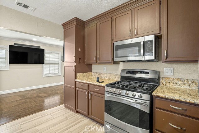 1933 W 147th Street, Gardena CA: https://media.crmls.org/medias/71c85697-1032-48c5-9983-566fddb451ce.jpg