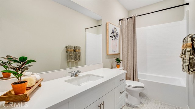 Detail Gallery Image 10 of 22 For 4261 S Montoya Paseo, Ontario,  CA 91762 - 3 Beds | 2/1 Baths