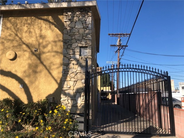 Photo of 5353 Canoga Avenue, Woodland Hills, CA 91364