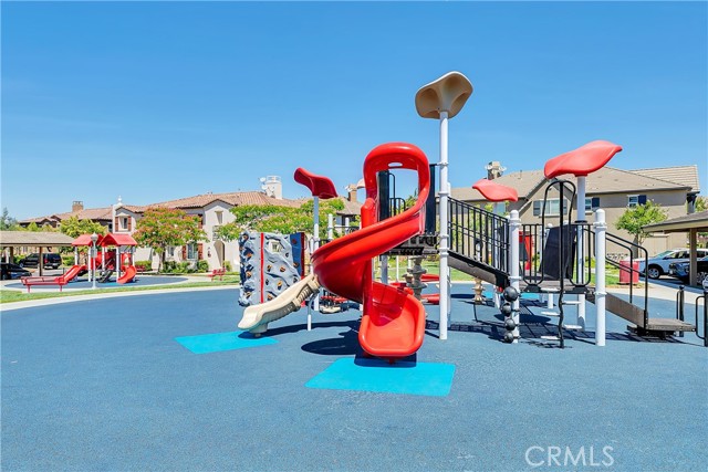 Detail Gallery Image 31 of 32 For 28363 Mirabelle Ln, Saugus,  CA 91350 - 3 Beds | 2/1 Baths