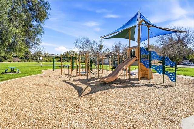 Image 65 of 67 For 31545 Via Cordoba