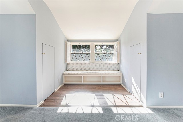 1558 Hillcrest Avenue, Glendale CA: https://media.crmls.org/medias/71caa129-e2ee-48b5-b809-ead9e0c3cfda.jpg