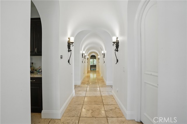Detail Gallery Image 17 of 53 For 3805 Prado De Las Uvas, Calabasas,  CA 91302 - 5 Beds | 6/1 Baths