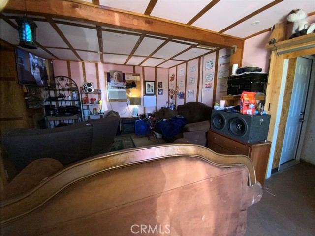 29256 Arrowhead Avenue, Barstow CA: https://media.crmls.org/medias/71cb64ae-adc1-4536-8197-2b6703632dce.jpg