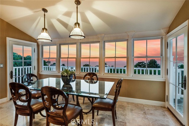 Detail Gallery Image 3 of 54 For 1409 via Arco, Palos Verdes Estates,  CA 90274 - 7 Beds | 5/2 Baths