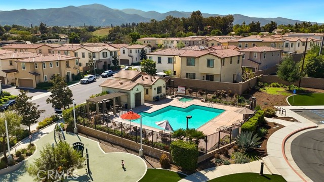 Detail Gallery Image 35 of 39 For 2855 Villa Catalonia Ct, Corona,  CA 92881 - 3 Beds | 2/1 Baths