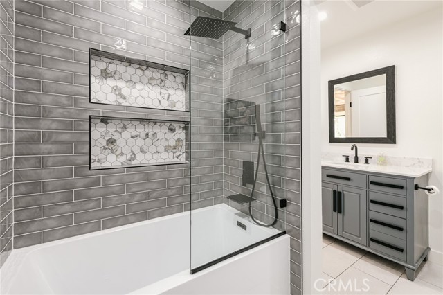 Detail Gallery Image 17 of 47 For 1550 Michael Ln, Pacific Palisades,  CA 90272 - 3 Beds | 3/1 Baths