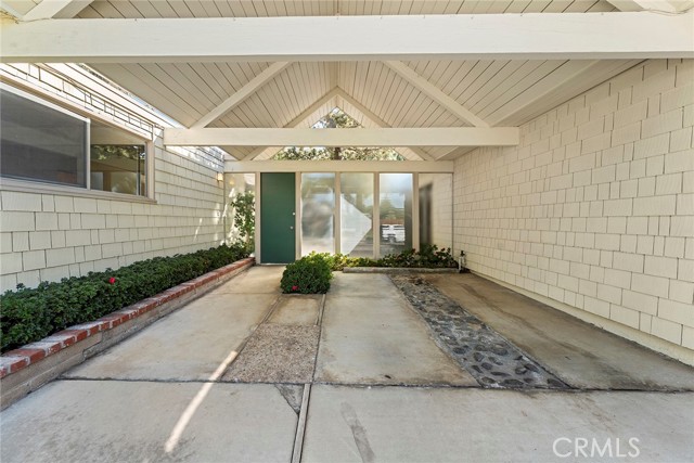 Detail Gallery Image 3 of 56 For 1074 N Granada, Orange,  CA 92869 - 5 Beds | 2 Baths