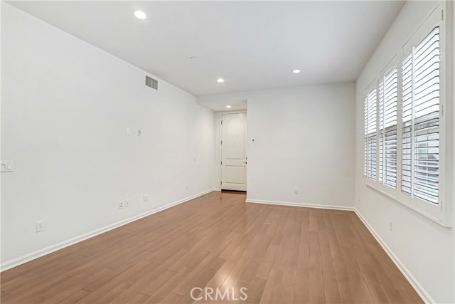 Detail Gallery Image 3 of 19 For 182 Firefly, Irvine,  CA 92618 - 3 Beds | 2/1 Baths