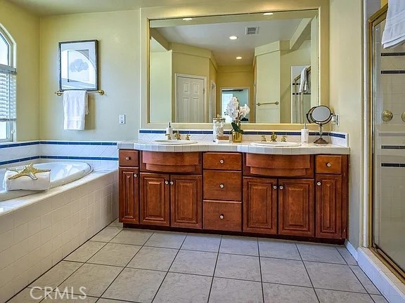 Detail Gallery Image 3 of 44 For 780 Paseo De Leon, Newbury Park,  CA 91320 - 5 Beds | 3/1 Baths