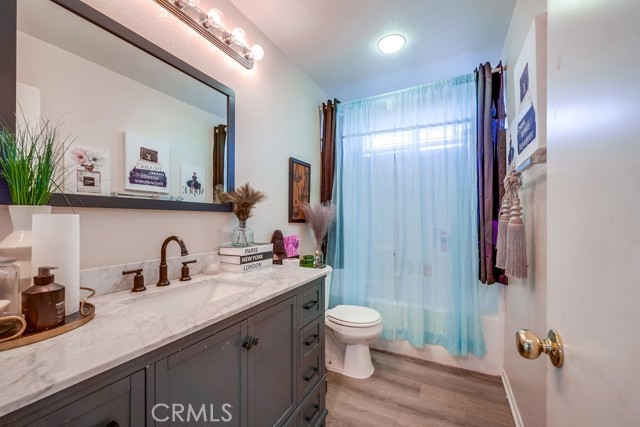 Detail Gallery Image 20 of 34 For 33221 Breighton Wood St, Menifee,  CA 92584 - 5 Beds | 2/1 Baths