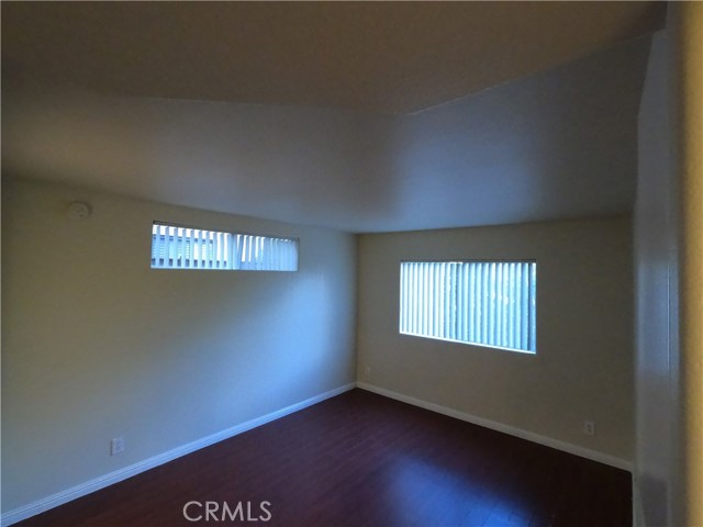 Detail Gallery Image 16 of 25 For 5060 Kester Ave #104,  Sherman Oaks,  CA 91403 - 2 Beds | 2 Baths