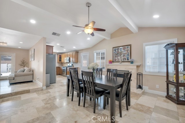 Detail Gallery Image 12 of 34 For 9835 Nevada Ave, Chatsworth,  CA 91311 - 4 Beds | 3 Baths