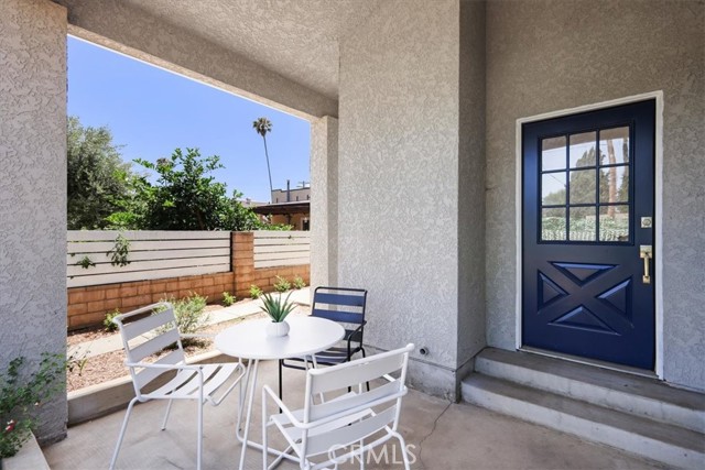 314 Lola Avenue, Pasadena CA: https://media.crmls.org/medias/71cf1ca5-59f5-47cf-8e03-83258d4b8d47.jpg