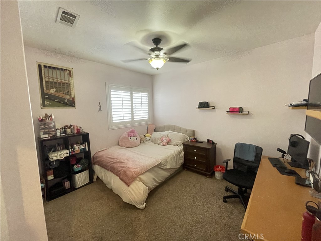 https://media.crmls.org/medias/71cf942f-4d63-4da1-af2c-c1ca8bbc8400.jpg?preset=X-Large