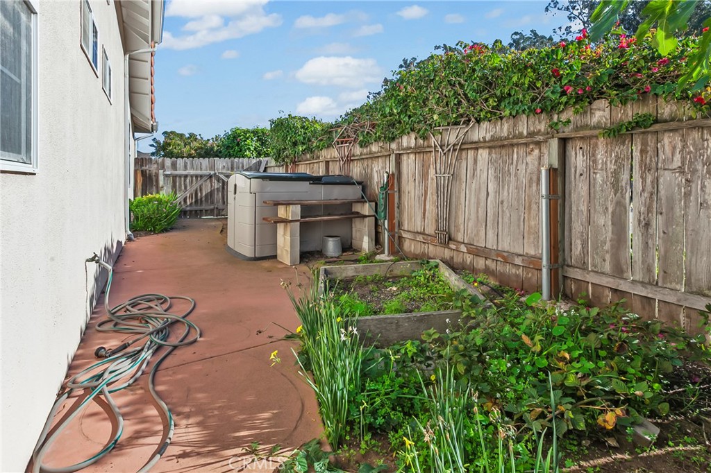 71D1477B 97C3 4059 Afe0 54A71E8F4Ac1 2331 Glenn, Los Osos, Ca 93402 &Lt;Span Style='BackgroundColor:transparent;Padding:0Px;'&Gt; &Lt;Small&Gt; &Lt;I&Gt; &Lt;/I&Gt; &Lt;/Small&Gt;&Lt;/Span&Gt;