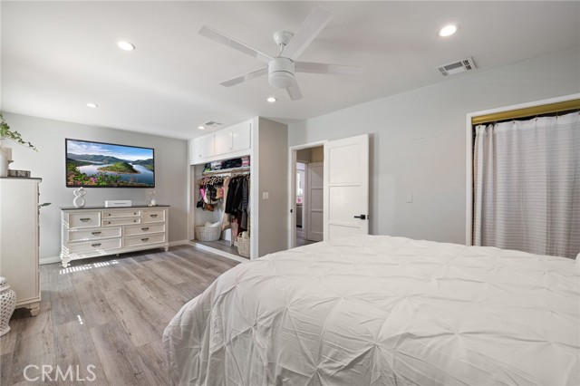 7027 Shoshone Avenue, Van Nuys CA: https://media.crmls.org/medias/71d2a0e0-bc1e-4602-9437-a0ba36451921.jpg